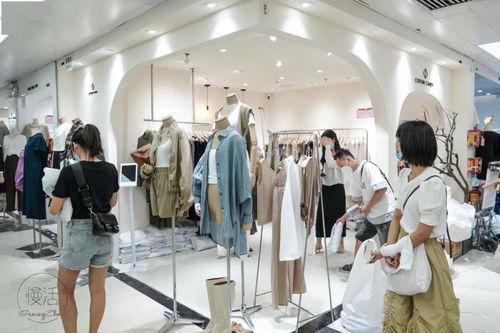 服裝批發城年中清倉大促，低至10元起，500元裝一麻袋！